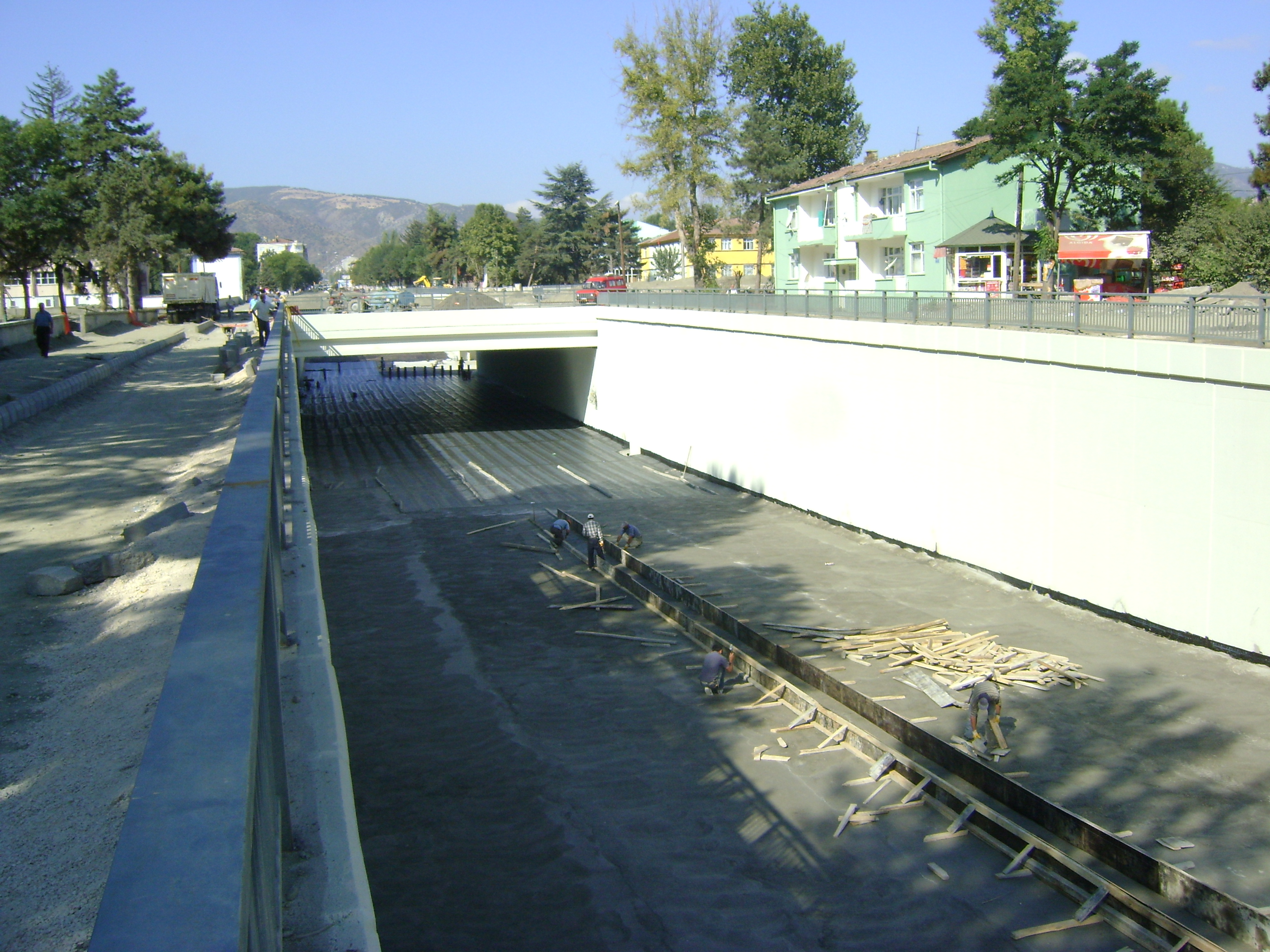 Turhal Belediyesi Altgeçit İnşaatı